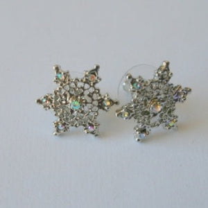 Lacy snowflake stud earrings - SEL128 - pack of 5