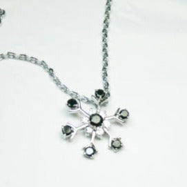 Black Stone & silver snowflake pendant - pack of 5 - SN061